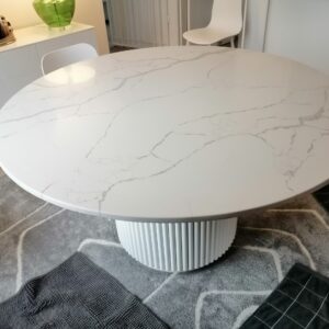 calacatta slim diameter table 1370
