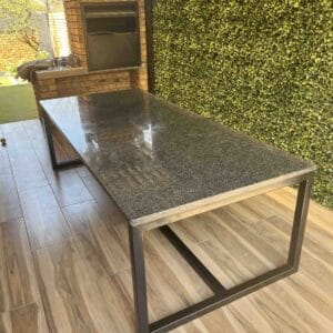granite dining table Rustenburg Black | Square frame