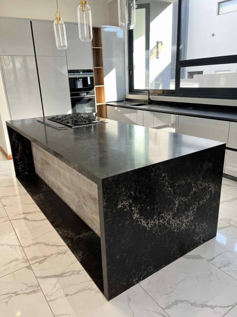 5100-vanilla-noir-caesarstone